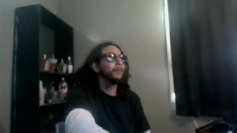 Snapshot of drogoloko233 chatting on 04.19.26 drogo lpkp online show from 04.19.26