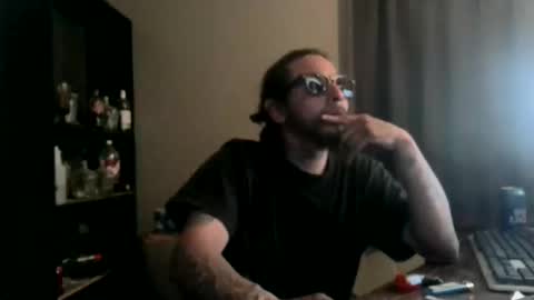 Snapshot of drogoloko233 chatting on 04.27.26 drogo lpkp online show from 04.27.26