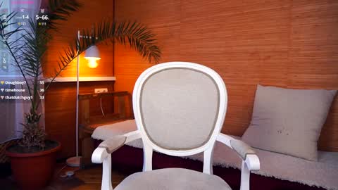 Snapshot of drutywerri chatting on 12.14.24 Polly day and Amelia night online show from 12.14.24