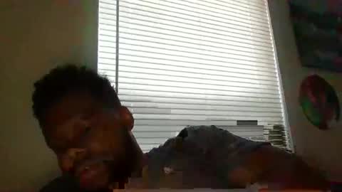 Snapshot of dsmoov_ chatting on 09.18.25 SmoovFanz online show from 09.18.25