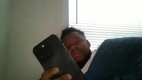 Snapshot of dsmoov_ chatting on 09.20.25 SmoovFanz online show from 09.20.25