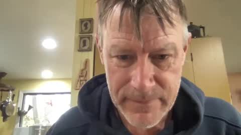 Snapshot of dudeinnh chatting on 10.13.25 Steve online show from 10.13.25