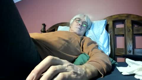 Snapshot of dug38 chatting on 01.07.26 Doug online show from 01.07.26