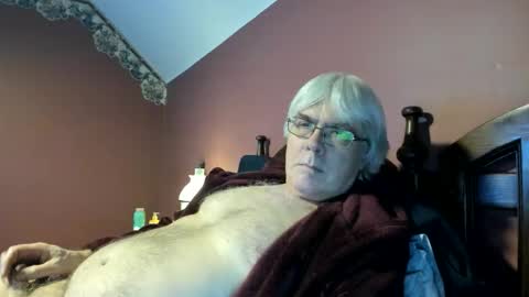 Snapshot of dug38 chatting on 01.10.26 Doug online show from 01.10.26