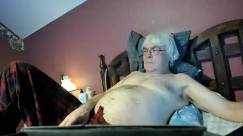 Snapshot of dug38 chatting on 01.19.26 Doug online show from 01.19.26