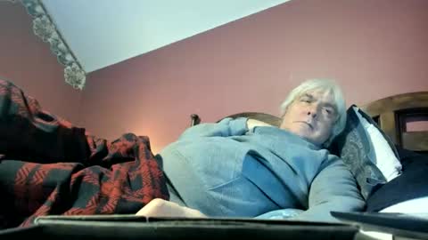 Snapshot of dug38 chatting on 01.19.26 Doug online show from 01.19.26