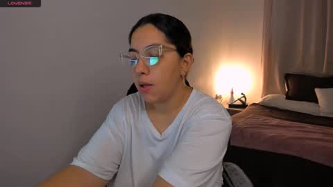 Snapshot of dulce_brithany chatting on 09.12.25 dulce brithany online show from 09.12.25