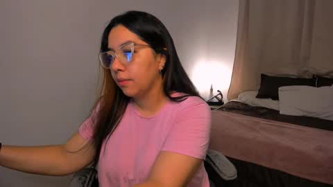 Snapshot of dulce_brithany chatting on 10.12.25 dulce brithany online show from 10.12.25