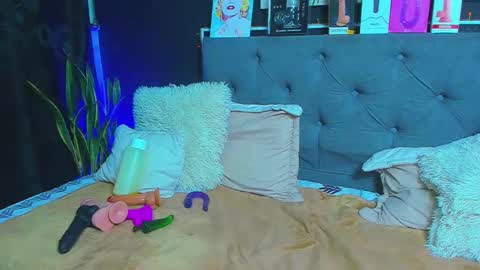 C E L E S T E  online show from 02.03.25