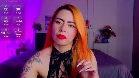 Snapshot of dulce_charlottee chatting on 10.03.25 DULCE online show from 10.03.25