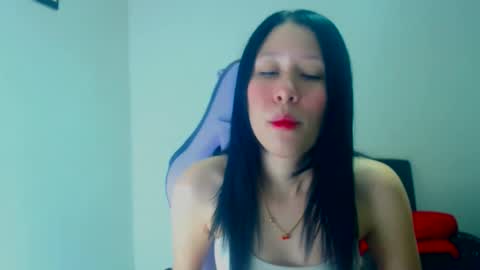 Snapshot of dulce_mauren chatting on 02.02.26 dulce_mauren online show from 02.02.26