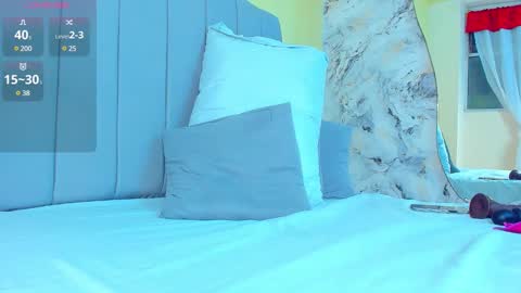 Snapshot of dulcehills_ chatting on 01.07.25   online show from 01.07.25