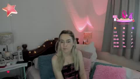 Snapshot of dulcejulia chatting on 11.24.25 Sweetnina online show from 11.24.25