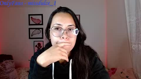 Snapshot of dulcemaria_alvarez22 chatting on 11.20.25 Dulce online show from 11.20.25