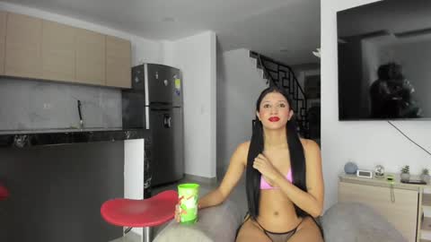 Snapshot of dulceromance chatting on 12.16.24 Jlozada05 online show from 12.16.24