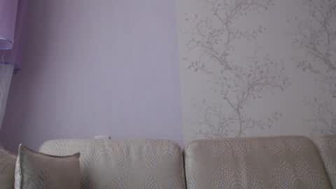 Snapshot of dulcieheath chatting on 02.25.25 dulcieheath online show from 02.25.25