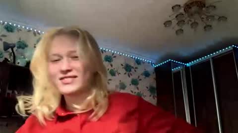 Snapshot of dulciemclaws chatting on 11.15.25 dulciemclaws online show from 11.15.25