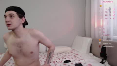 Snapshot of duomoon chatting on 12.05.24 SashaAlex online show from 12.05.24