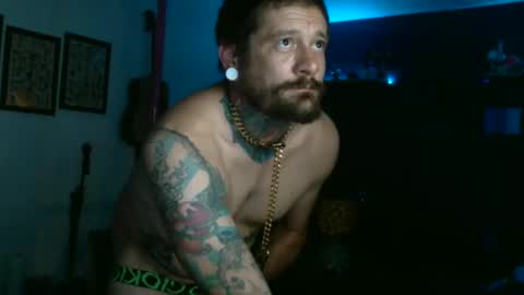 Snapshot of durfmanx chatting on 01.03.25 durfmanX online show from 01.03.25