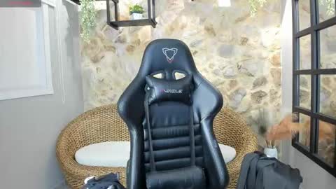 duskybeautyy online show from 11.13.25