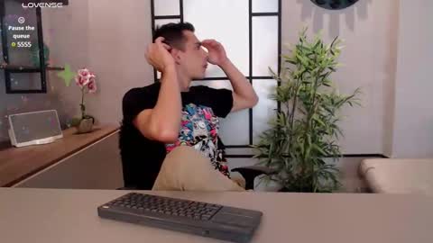 Dustin Sonne online show from 02.05.25