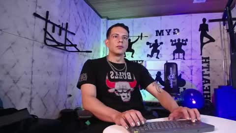 Snapshot of dustin_sonne chatting on 04.26.26 Dustin Sonne online show from 04.26.26