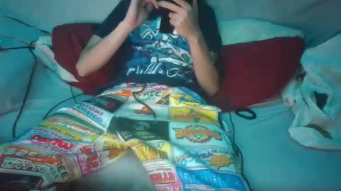 Snapshot of dv3nd3 chatting on 10.25.25 dv3nd3 online show from 10.25.25