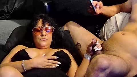 Snapshot of dvspapi chatting on 10.26.25 Delilah Papi online show from 10.26.25