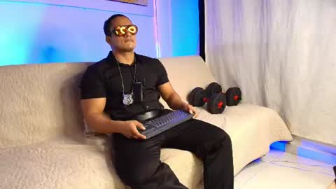 dwayne_esteven10 online show from 08.01.26