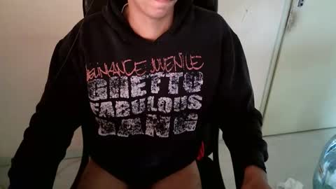 Snapshot of dwaynejamesjackson chatting on 09.16.25 dwaynejamesjackson online show from 09.16.25