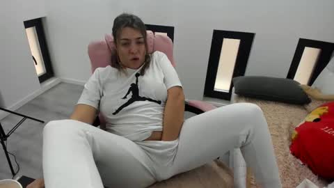 dayana online show from 02.15.26