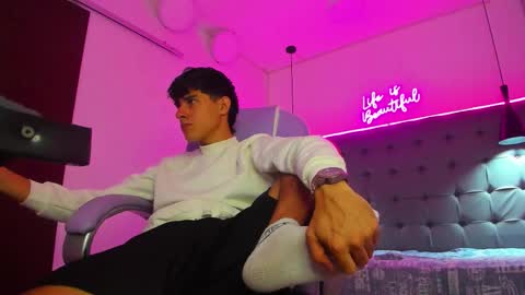 dyla_n18_ online show from 01.10.26