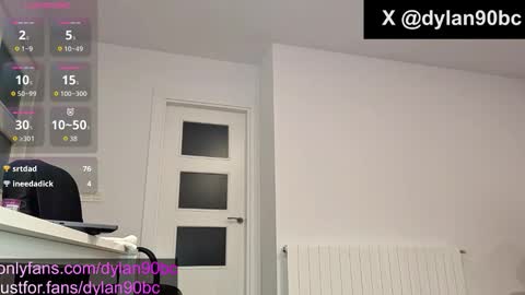 Snapshot of dylan_90 chatting on 11.15.25 dylan online show from 11.15.25