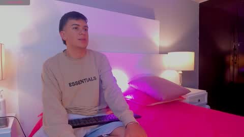 Snapshot of dylan_katee chatting on 03.26.26 Dylan and Katte online show from 03.26.26