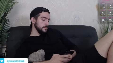 Snapshot of dylan_starxx chatting on 12.07.24 Dylan online show from 12.07.24