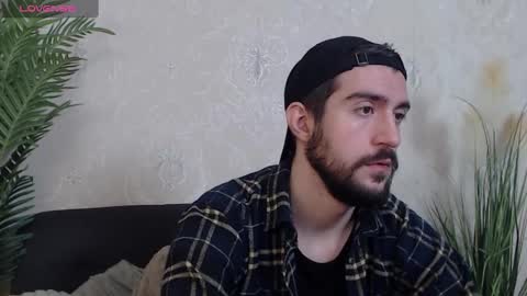 Snapshot of dylan_starxx chatting on 12.11.24 Dylan online show from 12.11.24