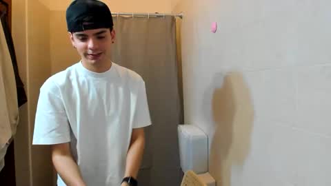 D Y L A N online show from 02.06.26