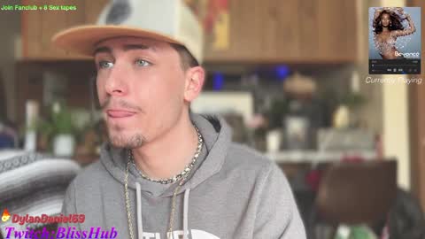 Dylan Daniel 7.8 online show from 01.15.25