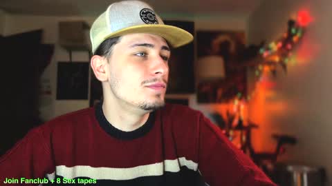 Dylan Daniel 7.8 online show from 02.06.25