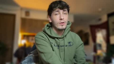 Dylan Daniel 7.8 online show from 09.10.25