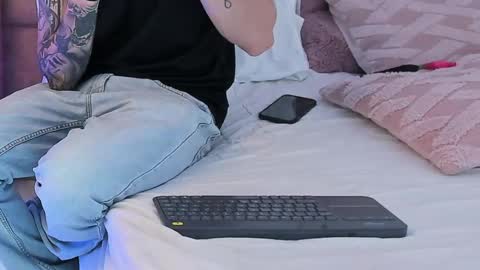 ---DYLAN--- online show from 03.11.25