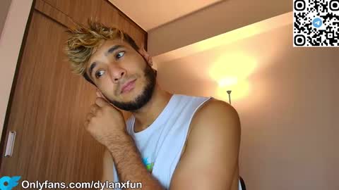 Snapshot of dylanxfun chatting on 09.19.25 dylanxfun online show from 09.19.25