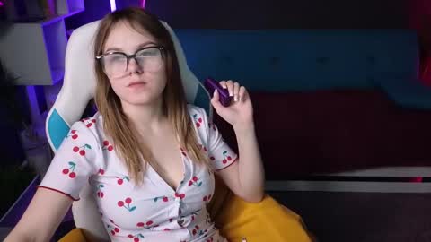 Snapshot of dyna_bae chatting on 03.02.25 Dyna online show from 03.02.25