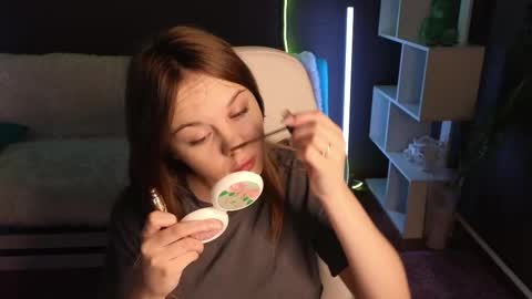 Snapshot of dyna_bae chatting on 09.28.25 Dyna online show from 09.28.25