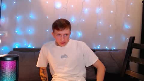 Snapshot of dyrinda chatting on 10.06.25 Julia and Dima online show from 10.06.25