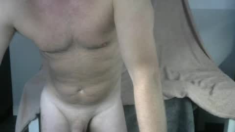 Snapshot of dysonfury chatting on 06.12.26 dysonfury online show from 06.12.26