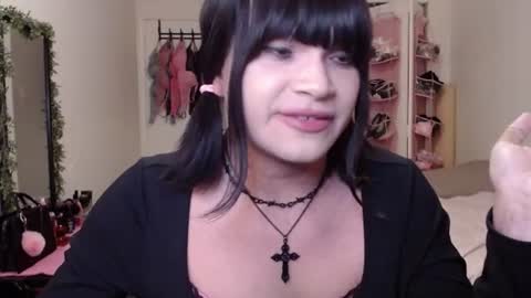 Snapshot of e11aquinn chatting on 07.10.26 Ella online show from 07.10.26