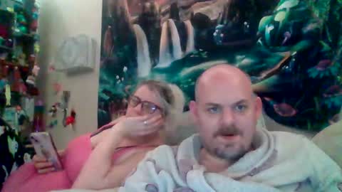 Snapshot of eandr6446 chatting on 11.26.25 eandr6446 online show from 11.26.25