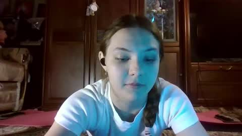 Snapshot of earlenegadsden chatting on 02.21.26 Yuni online show from 02.21.26