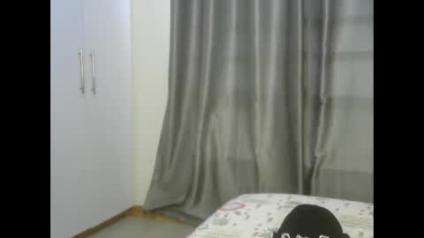 Snapshot of east_queen chatting on 02.23.25 east_queen online show from 02.23.25